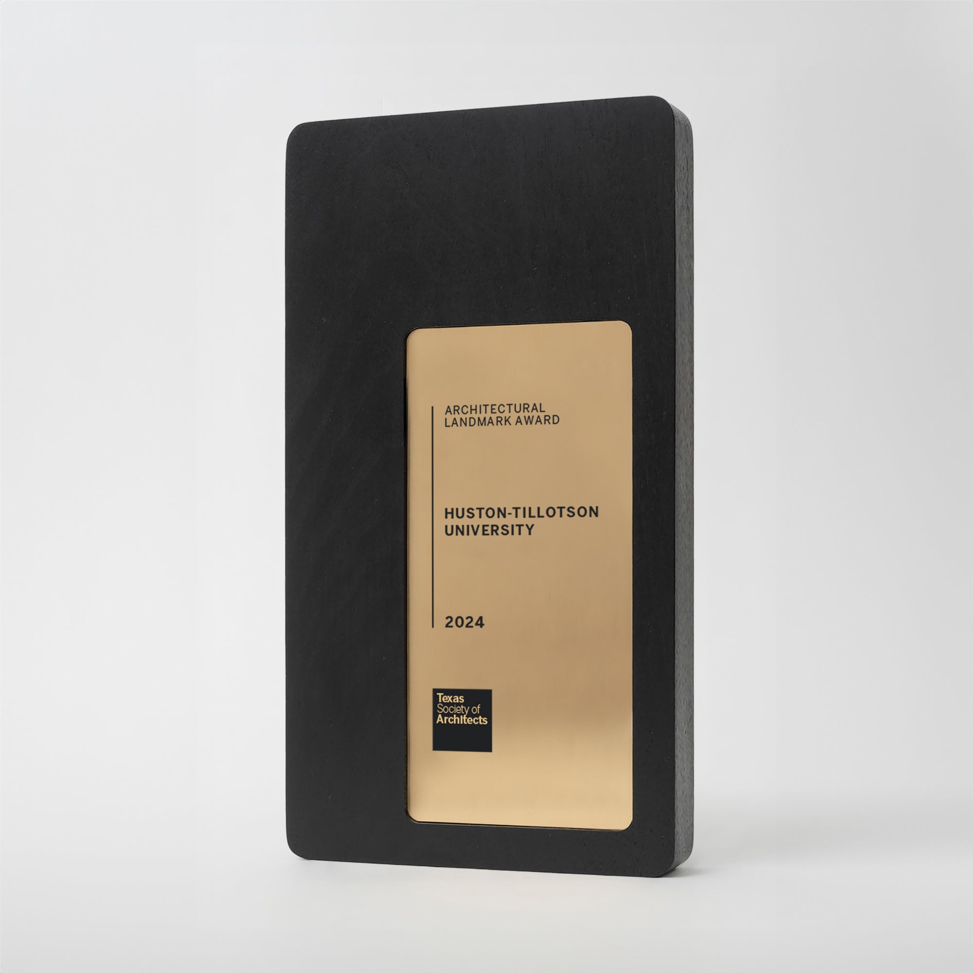 Figura Plaque Rectangulo, a tall rectangular recognition award plaque with minimalist modern design, features a metal nameplate on wood, ideal for prestigious recognition, personalized, engraved, customized.