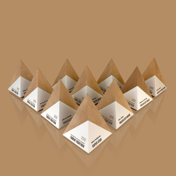 SPOTLIGHT: Geometria Pyramis Trophies for Facebook