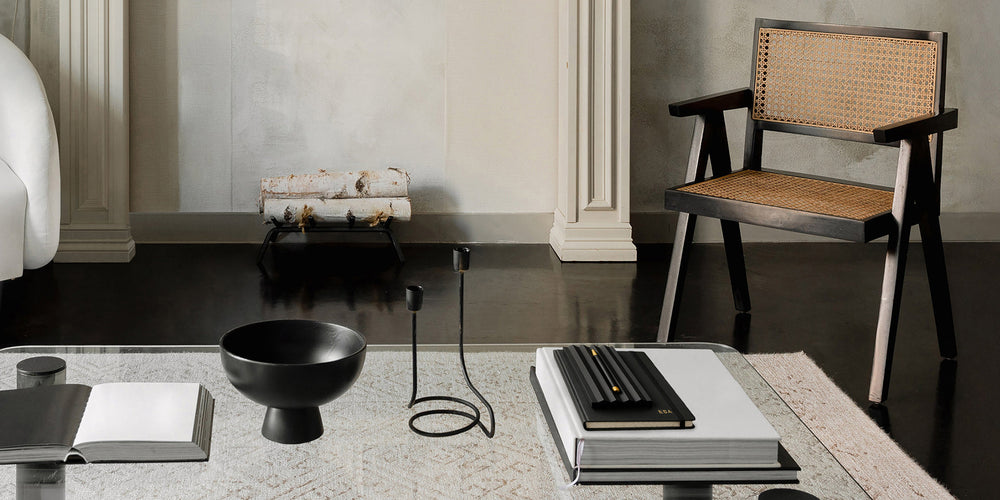 Explore elegant, modern, personalized business gifts that leave a lasting impression. Sophisticated, artisan-crafted corporate gifts and desk accessories. 