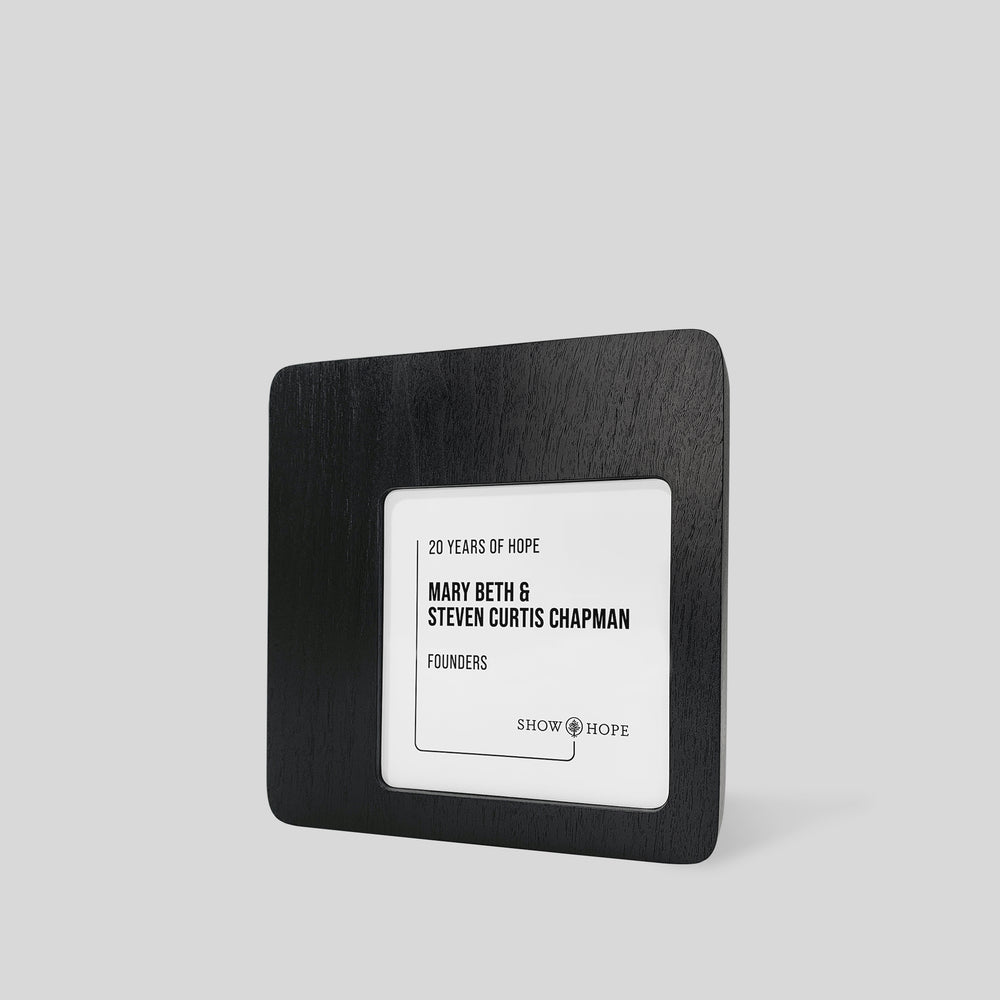 Figura Quadrato Plaque, wood and engraved white metal nameplate, modern, elegant, engraved recognition plaque, with a square shape, rounded corners, and offset nameplate, architect-designed and artisan-crafted in the USA. 